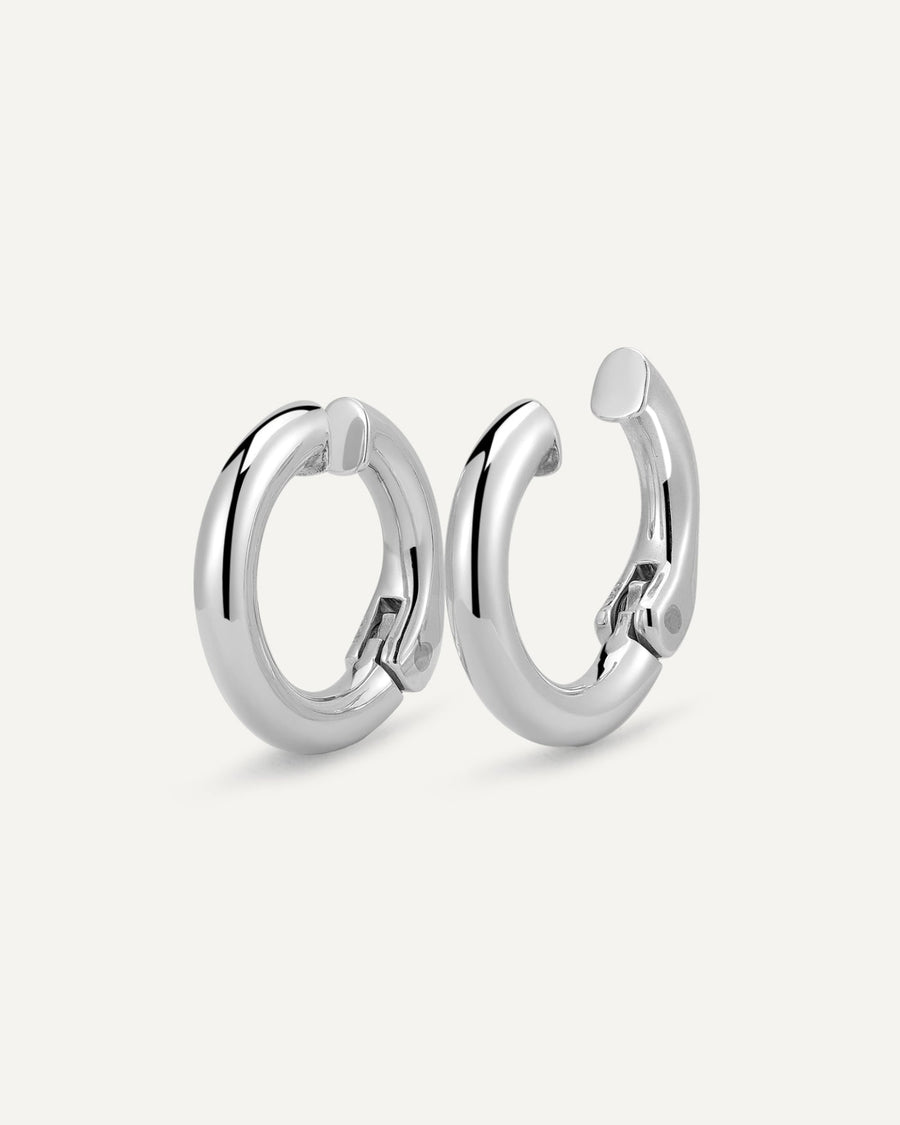 Chunky medium hoop earrings